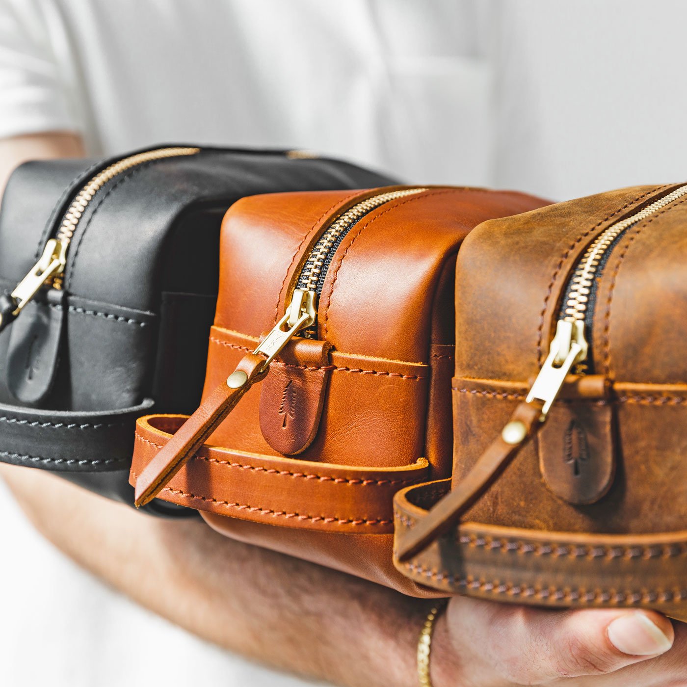 'Almost Perfect' Deluxe Dopp Kit